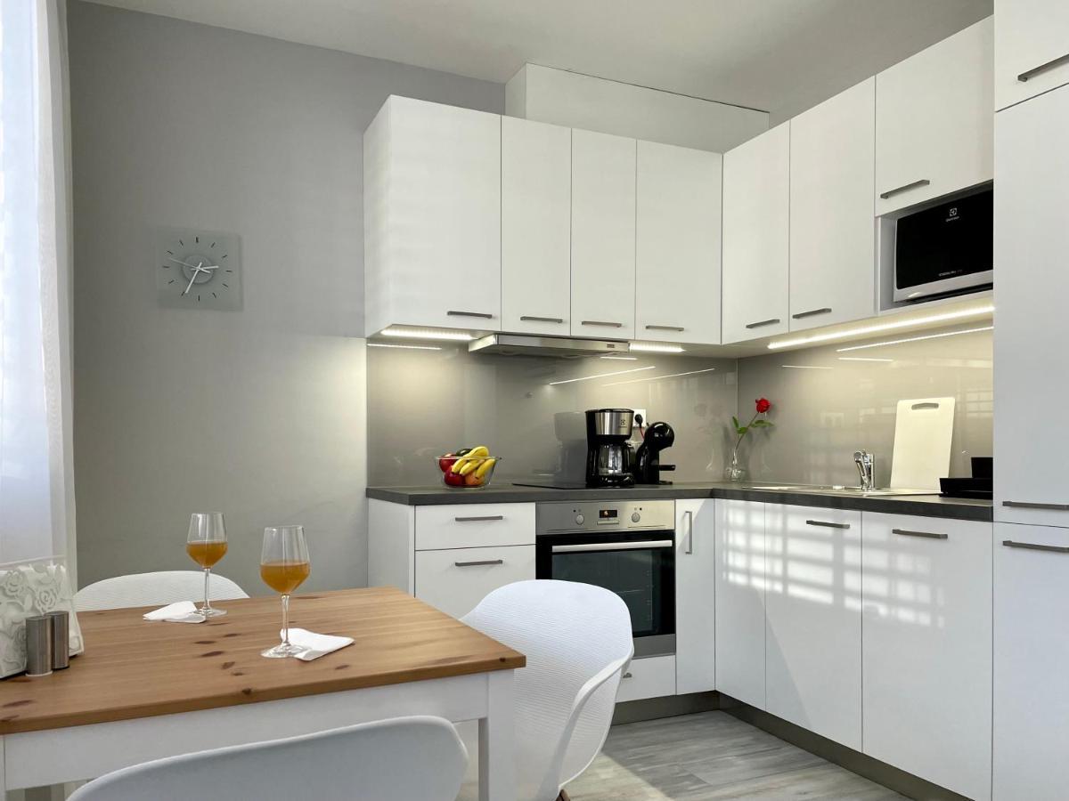 Stein Apartment Братислава Екстериор снимка